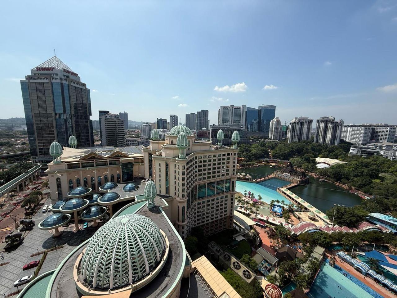 Raintree Resort Suites Petaling Jaya Exterior foto